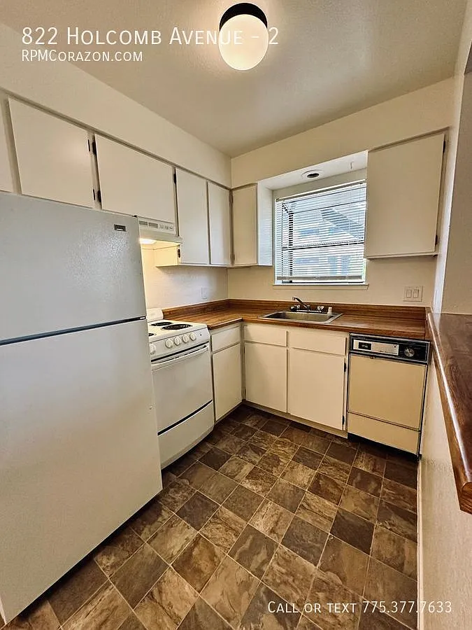 822 Holcomb Ave — Photo 4