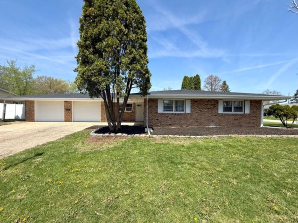 1357 Jeffrey Dr, Rantoul, IL 61866