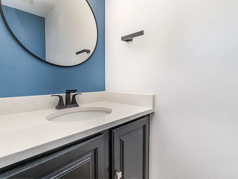 3236 Helmsdale Ct — Photo 15