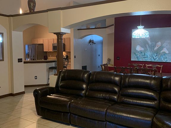 3rd image of 4917 Cedarstone Ln
