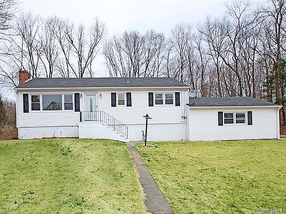1st image of 4 Adeline Dr