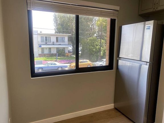 5th image of 3755 Inglewood Blvd #12