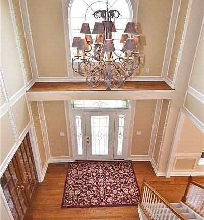 3rd image of 9801 Braewick Dr