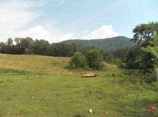 189 Gibson Aquatic Farm Rd, Franklin, NC 28734