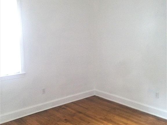 5th image of 613 Pine Creek Dr