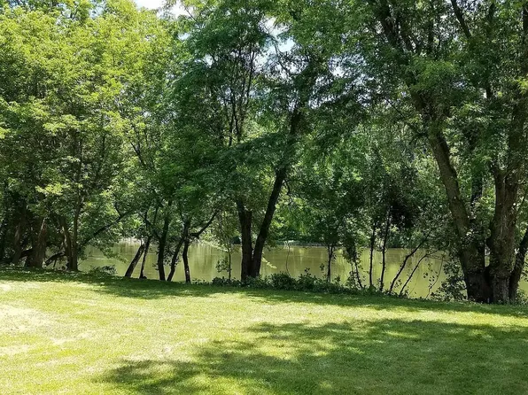 1091 Oyster Mill Rd, Camp Hill, PA 17011