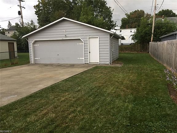 3rd image of 5607 Bradley Ave