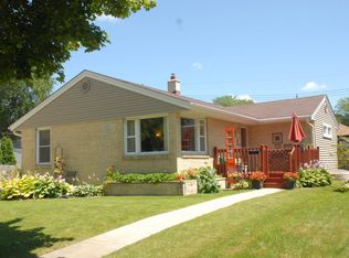 3336 N 96th St, Milwaukee, WI 53222