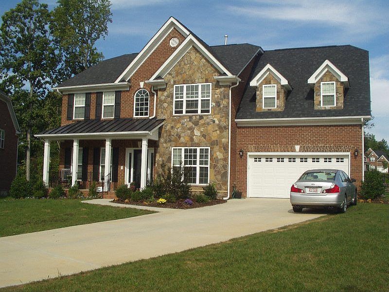 4 Side Tumbled Brick & Stone
