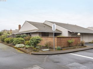 16810 SW Camino Ln, King City, OR 97224