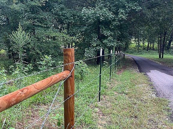 2nd image of 15305 County Road 498