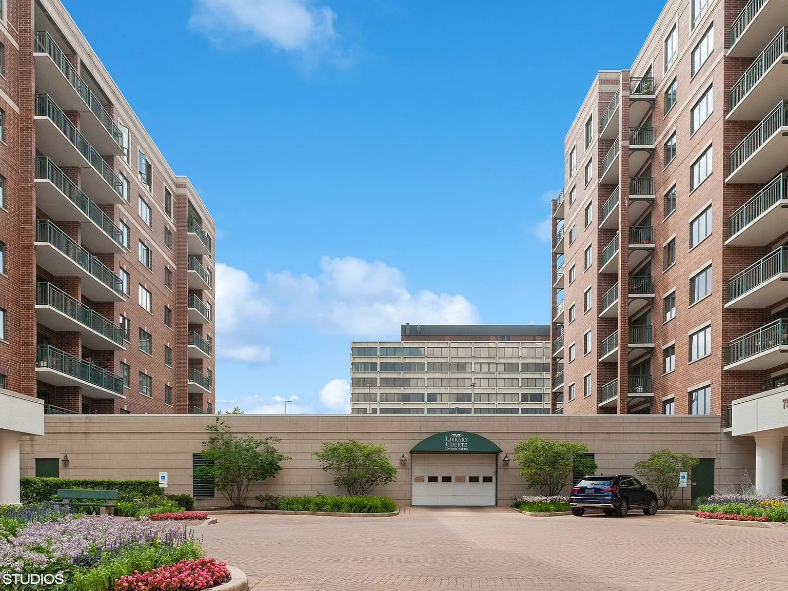 2 bed, 1500 sqft, $2,400 — Photo 2