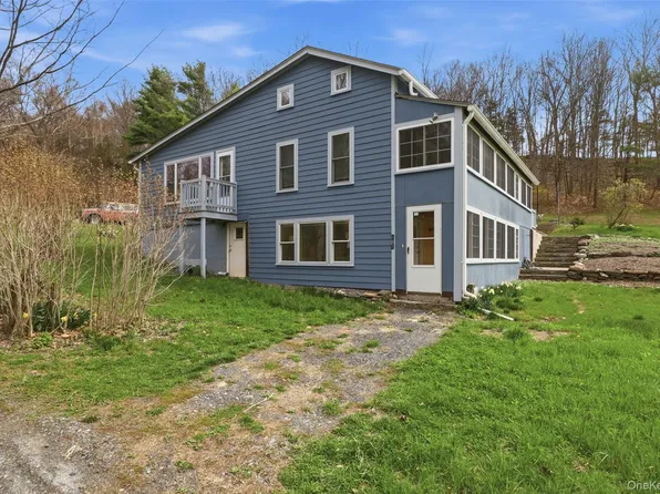 461 White Schoolhouse, Rhinebeck, NY 12572