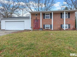 25 Pinto Dr, Springfield, IL 62702