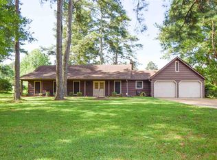 1709 Pinehill Ln, Raymond, MS 39154
