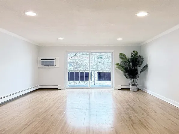 70 Warren Ave APT 3-6, Chelsea, MA 02150