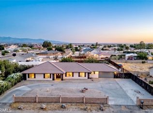 13786 Crow Rd, Apple Valley, CA 92307