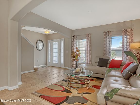 4th image of 1013 Musgrass Cir