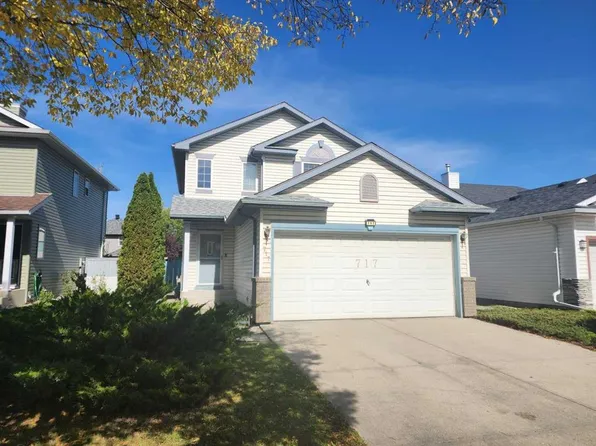 717 S Harvest Hills Dr NE, Calgary, AB T3K 4R3