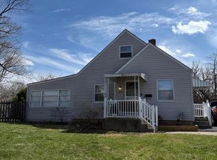 1293 E Kenworth Rd, Columbus, OH 43224