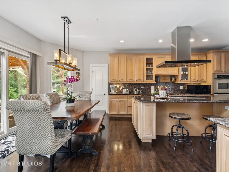 4402 Heritage Ln — Photo 17