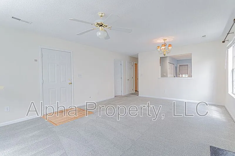 2 bed, 2.0 bath, 1055 sqft, $1,250 — Photo 3