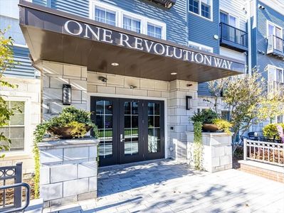 1 Revolution Way Unit 208, Canton, MA, 02021