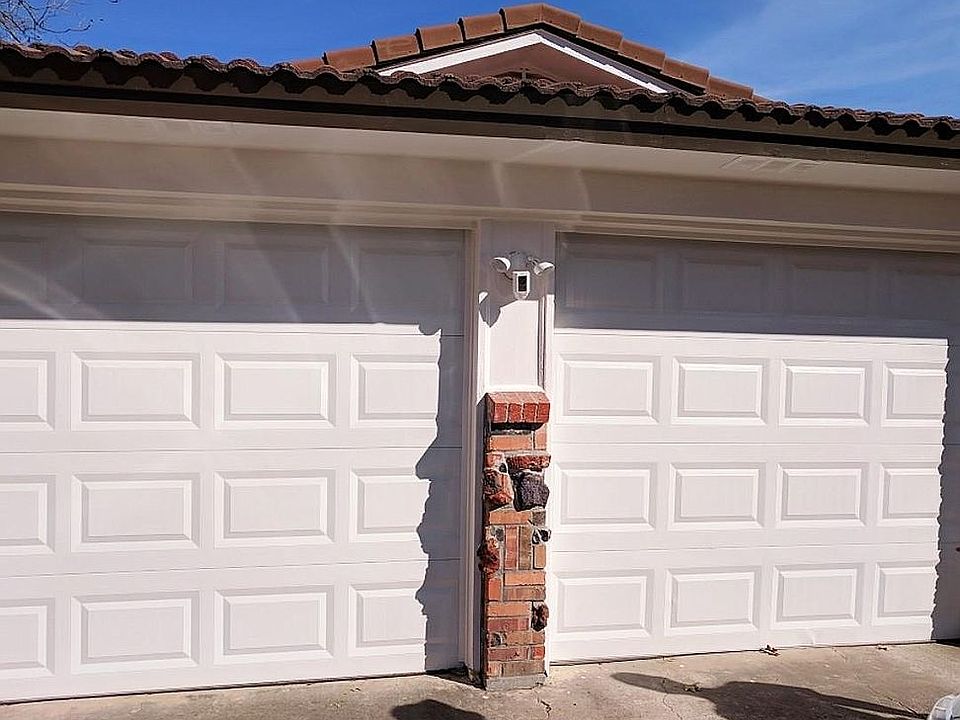 2nd image of 4932 Carol Ct