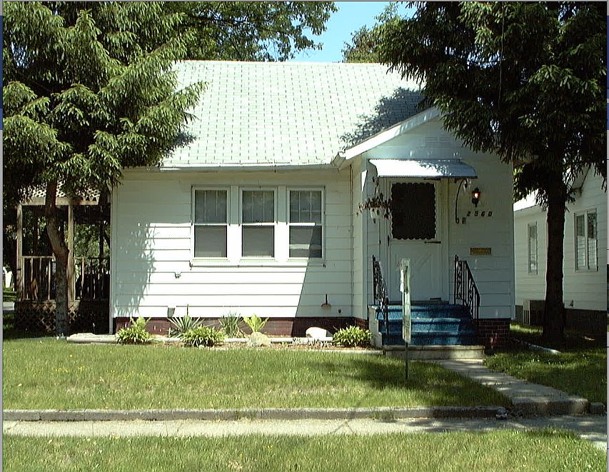 1st image of 2560 Elsie Ave