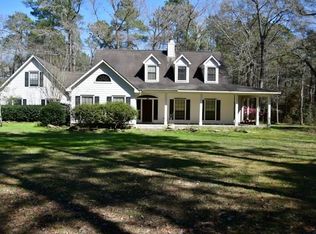 6 Riata Dr, Magnolia, TX 77354