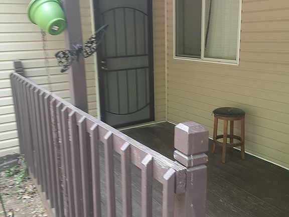 3rd image of 30 Tempie Dr #2