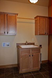 2nd image of 106 Jefferson Ct
