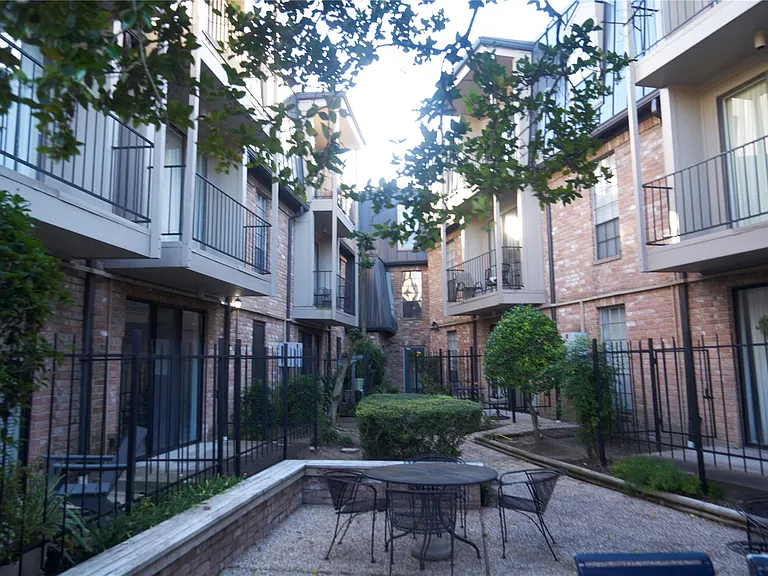 2400 N Braeswood Blvd #336 — Photo 27