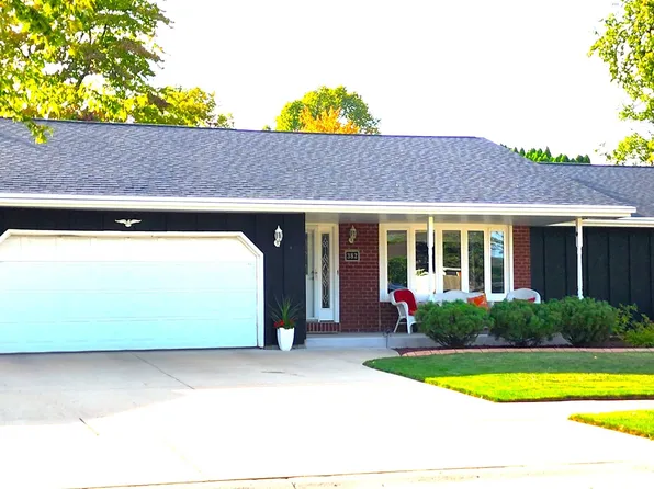 382 Schindler Dr, Kimberly, WI 54136