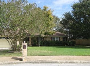 2300 Pinevalley Dr, Austin, TX 78747