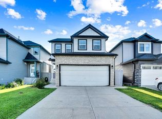 140 E Saddlehorn Cres NE, Calgary, AB T3J4M3