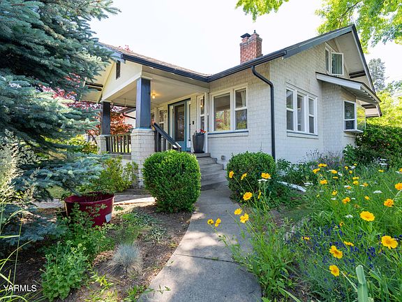 3rd image of 3112 W Yakima Ave
