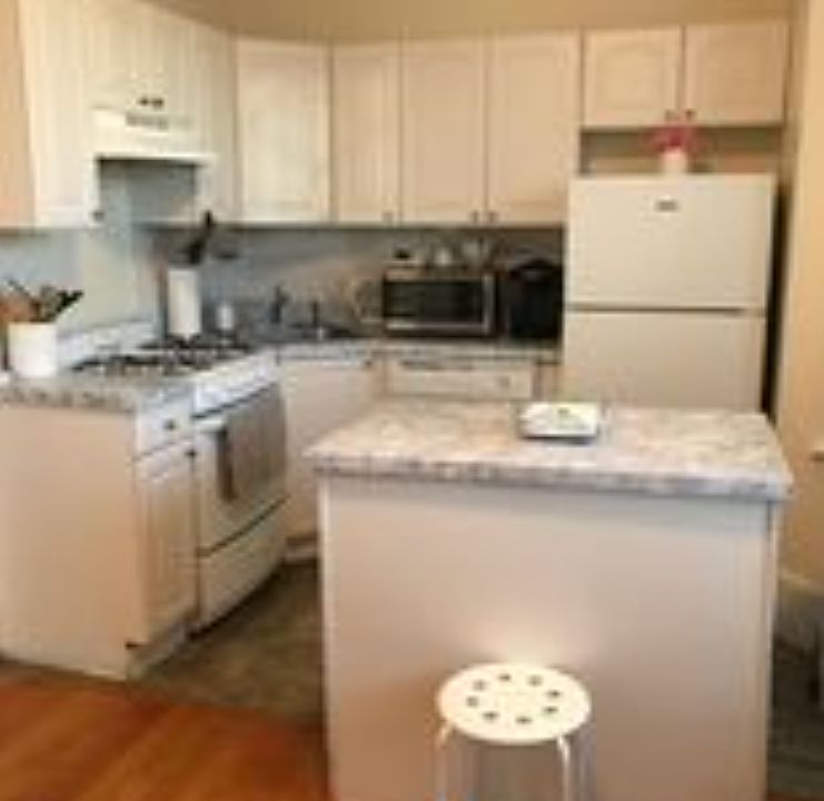 2nd image of 276 Harvard St APT 8