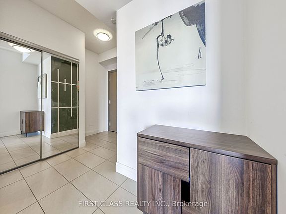 5th image of 28 Uptown Dr #610