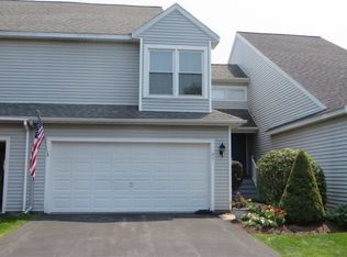 21 Tompion Ln, Saratoga Springs, NY 12866