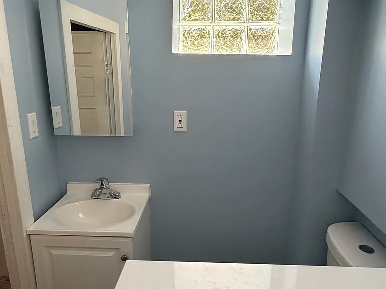 315 Pierce St — Photo 11