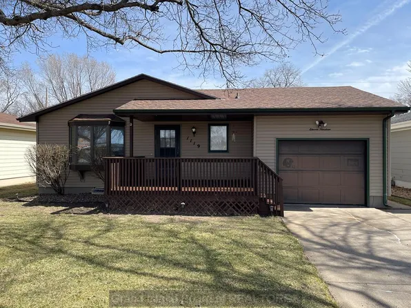 1119 N Sherman Ave, Grand Island, NE 68803