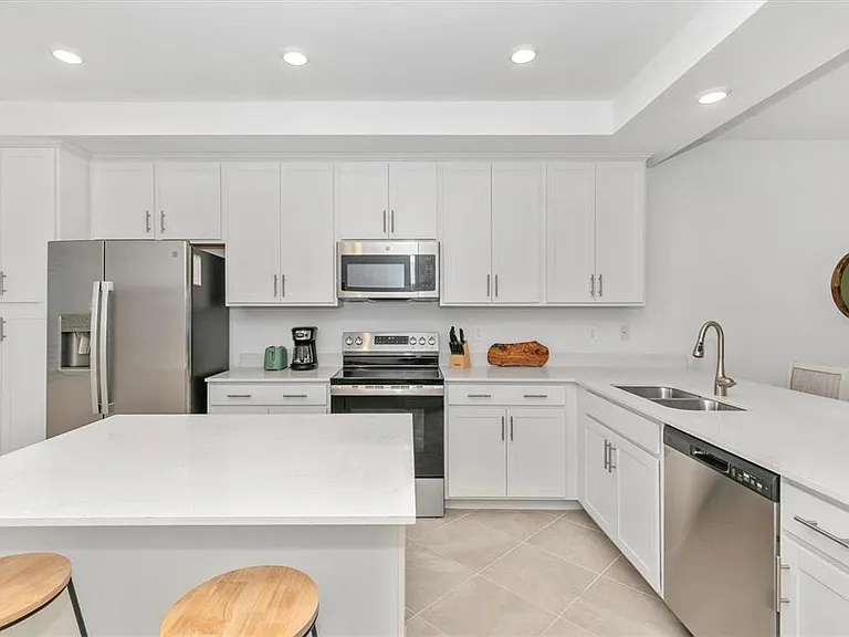12320 Wellen Golf St #204 — Photo 10