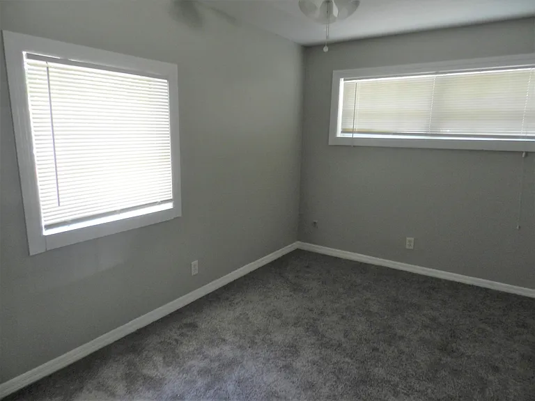 106 22nd Ave N #B — Photo 10