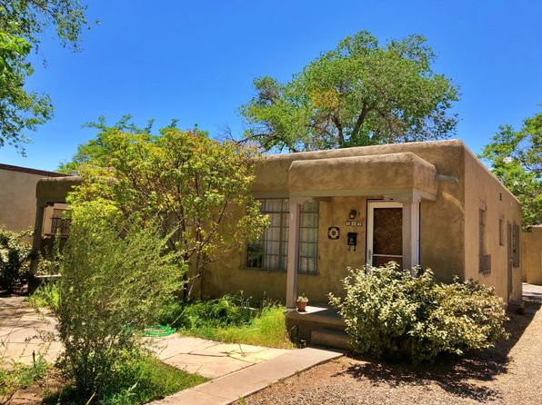219 Solano Dr NE #1