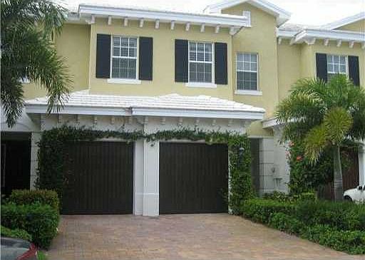 1st image of 210 Mariner Ct