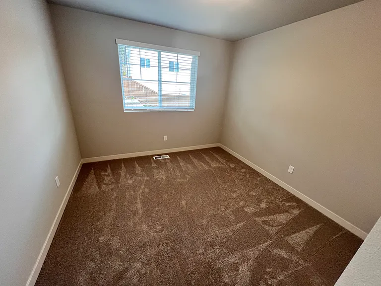 Bedroom 3 (3rd Floor)