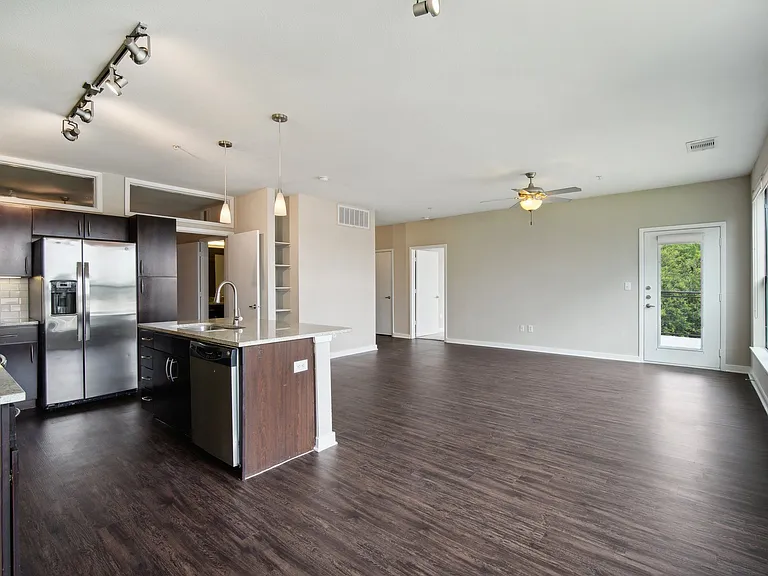 Cole Apartments — Photo 26