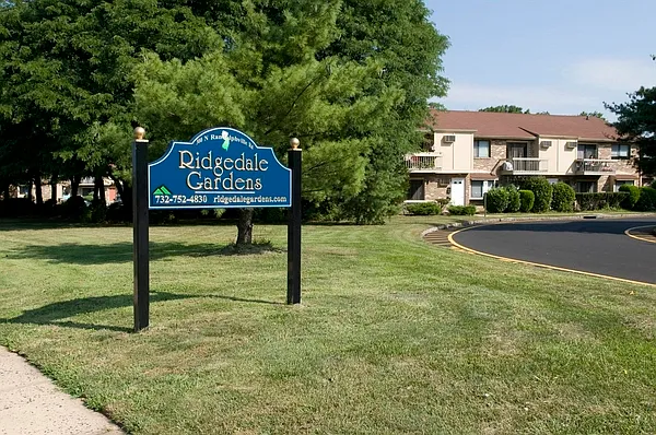 Ridgedale Gardens — Photo 9