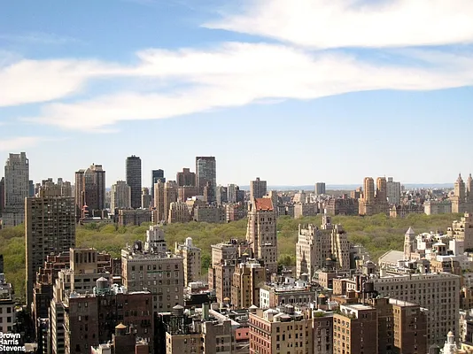 Rented by Brown Harris Stevens | media 6